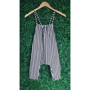 31. 2/$20 NWOT Secodeer black & white stripe harem romper